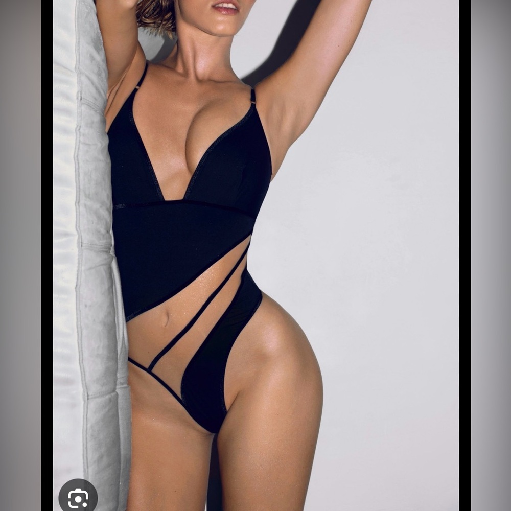 God Save Queens Valeria Bodysuit Sz Small Excellent Condition